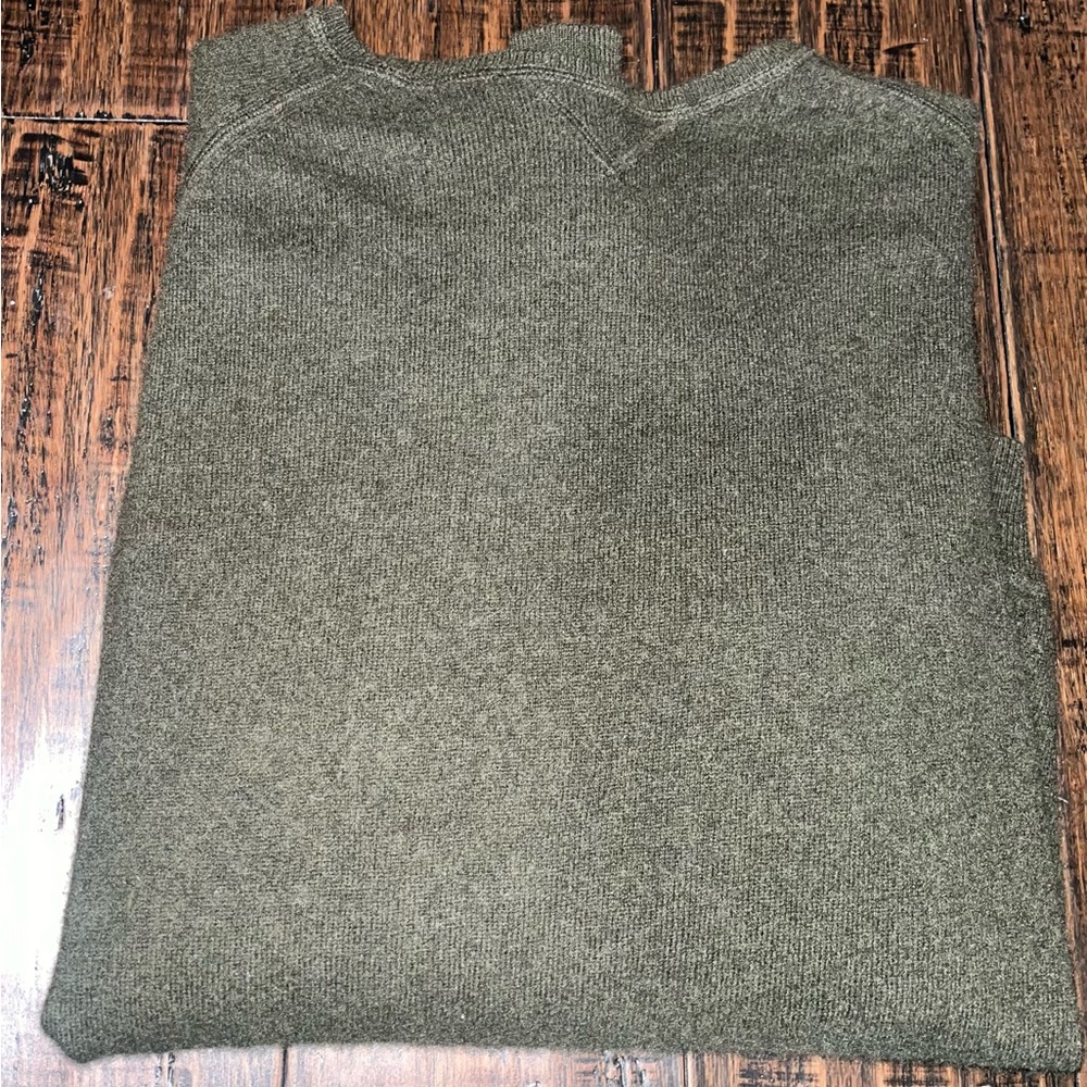 Massimo Dutti Men's Forest Green Crewneck Sweater